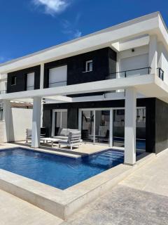 Casa Bos Dolpfin Wellness Luxury Entire Villa Pool & Jacuzzi Gran Alacant near Beach - Puerto Marino - 6