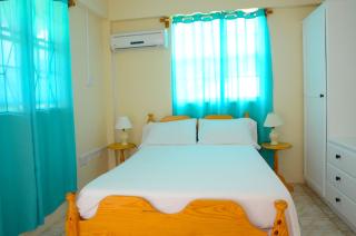 Bascombe Apartments - Kingstown - 1