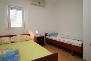 Apartments by the sea Poljana, Ugljan - 8419 - Poljana - 3