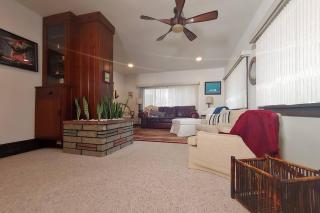 Huge historic, w/large yard & close to beach - 3