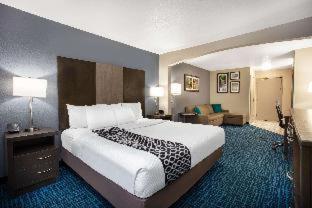 La Quinta Inn & Suites by Wyndham Peru Starved Rock St Park - Peru - 1