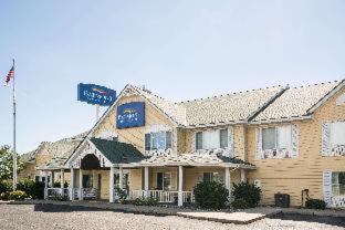 Baymont by Wyndham Albany - Albany - 8