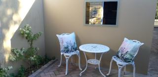 Schnehage Self Catering - Bloemfontein - 1
