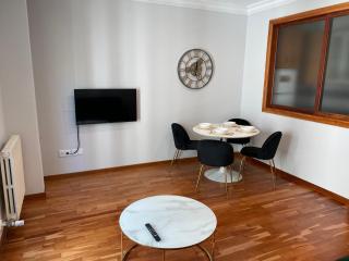 Maison San Isidoro - GARAJE y WIFI GRATUITO - León - 8