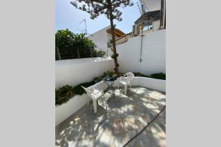 Utopia House - 4