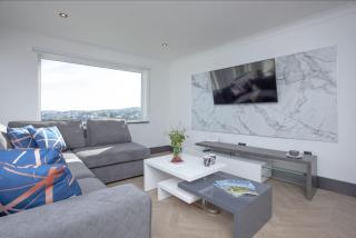 8 Bayview, Vernon Court - 6