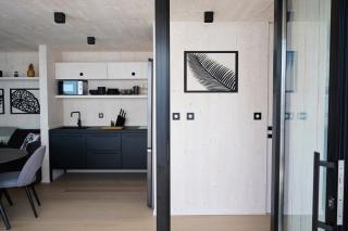 Boutique style eco-beachhouse, private jacuzzi - Privlaka - 5
