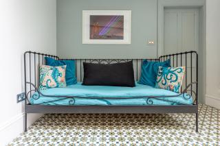 Elegant Seaview Apartment - 2