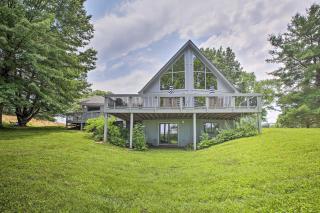 Lake Cumberland Home with Deck and Water Access! - Monticello - 0