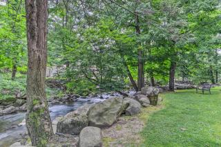 Creekfront Bootleggers Hideaway! Walk to Dtwn! - 9