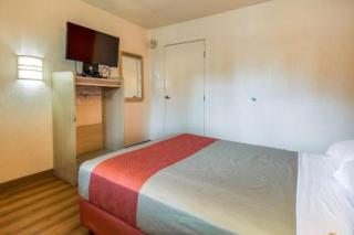 Motel 6-Chino, CA - Los Angeles Area - 4