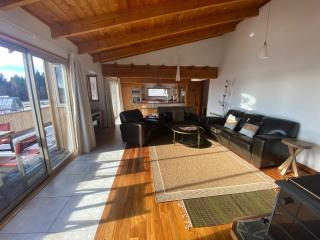 Glacier Rock Lakeview House - Lake Tekapo - 4
