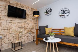 Mini Bella Gonia - 3