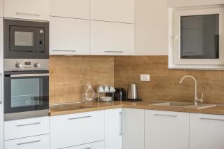 Luxury 2 bedroom apartment with sea view - Baška Voda - 4