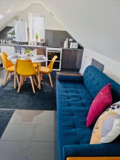 Cosy 3 Bed Apartment Near Birmingham Airport & NEC Perfect for Groups & Contractors! - Birmingham - 7