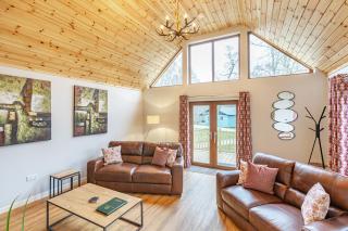 Thistle Lodge 21 with Hot Tub - 8