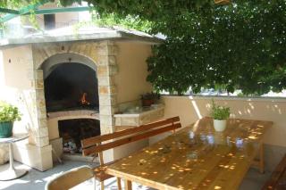 Cosy 1 Bedroom Apartment For 3 With Free Parking - Makarska - 2