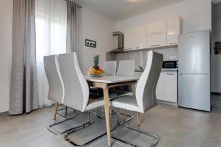Love Apartments - Zečevo - 0