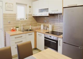 Apartment Baza - Bilice (Bilizze) - 1