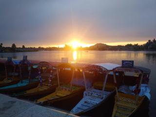 Houseboat SnowGoose and Group - 1