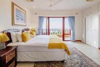 Umhlanga Beach House - 3