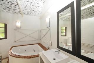 Hakunamatata Lodge & Health Spa/ Wedding & Conference venue - Muldersdrift - 7