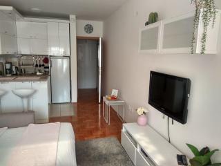 NEW Cosy studio - 4