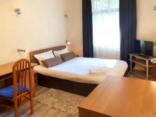 Eney Budget Three-Room Apartment - 1
