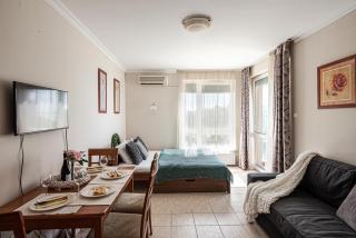 Lakeside Family Apartment - 6