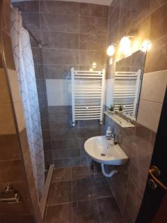 Fiesta Apartman - Miskolctapolca - 3