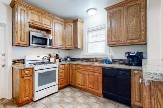 Sea Glass Cottage - Galveston - 2