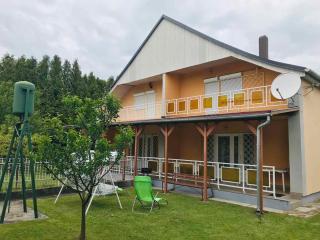 Holiday home in Balatonmariafürdo 19593 - Balatonmáriafürdő - 0