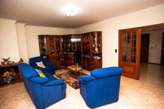 Charming Family Large Apartment - 2
