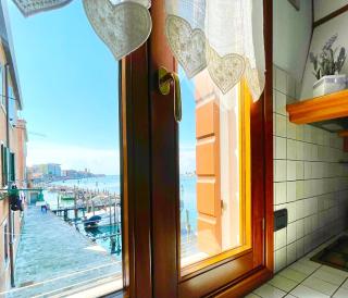 Ca' Monica Panoramic-Canal View, Biennale - Venice - 8