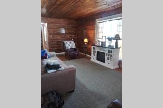 Hoot Nanny's Rustic Cabin on Mossy Creek - Cleveland - 6