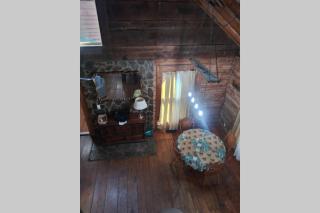 Hoot Nanny's Rustic Cabin on Mossy Creek - Cleveland - 3