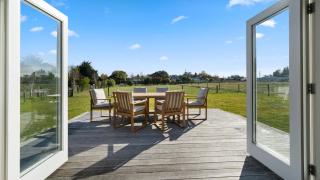 Te Whare Hipi - Martinborough Holiday Home - Martinborough - 9