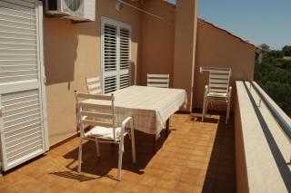 Apartmani Iva - Murter - 9