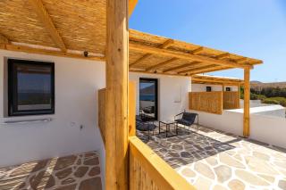 Omilos Beachfront House - Parikia - 4
