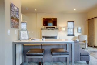 Urban Roundabout home - Bend - 3