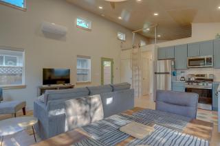 Modern Mod Pod with Private Yard - 1