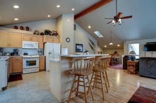23 Quelah with Stone Facade Fireplace - 3