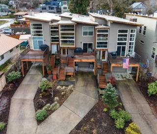 Urban Loft with BBQ on the Deck - Hood River - 4