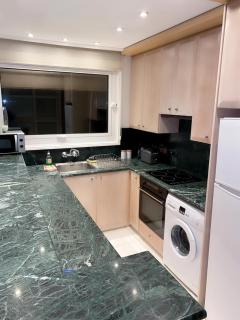 Larnaca Room, 50m to the Finikoudes beach - Larnaca - 5