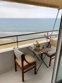 Larnaca Room, 50m to the Finikoudes beach - 0