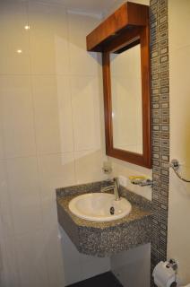 Hotel Savoy Inn - 8