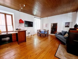 Old Piran Dolphin House by the Beach - 2