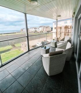 Luxury Sea View Apartment - 3