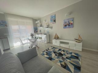 Las Floridas Apartment - 6