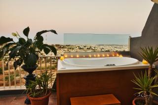 Hill top Luxury Penthouse at Valley Crest Naxxar - Naxxar - 4